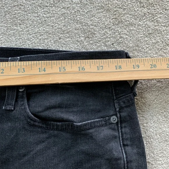 Madewell 9" Denim Shorts‎ in Everton Wash Mens 36 Black Raw Hem Summer Outdoor - Picture 5 of 12